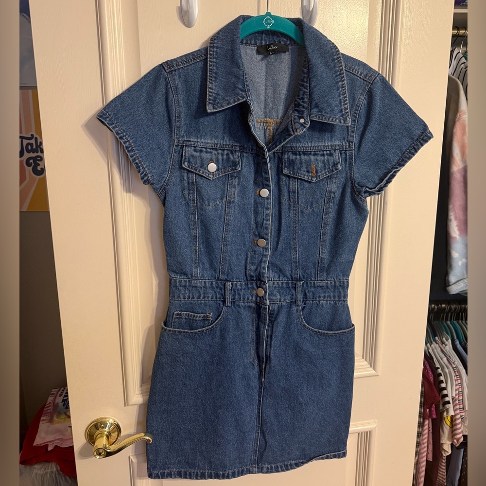 Lulu's Blue Denim Mini Dress with Short Sleeves